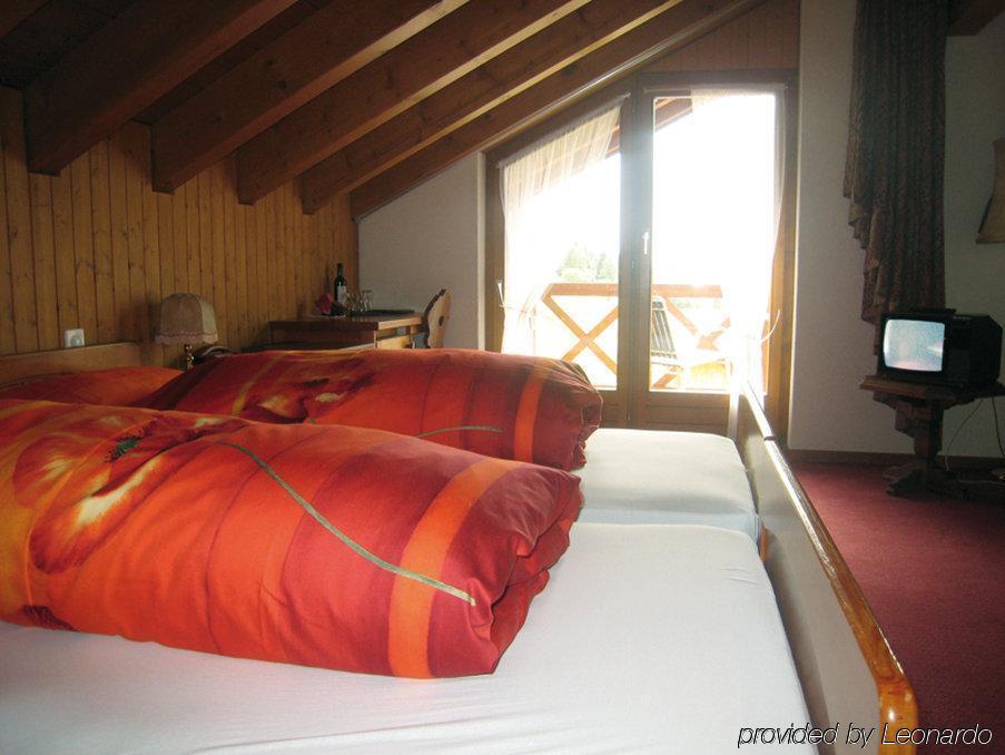 Hotel Alpenhof Oberwald Bagian luar foto