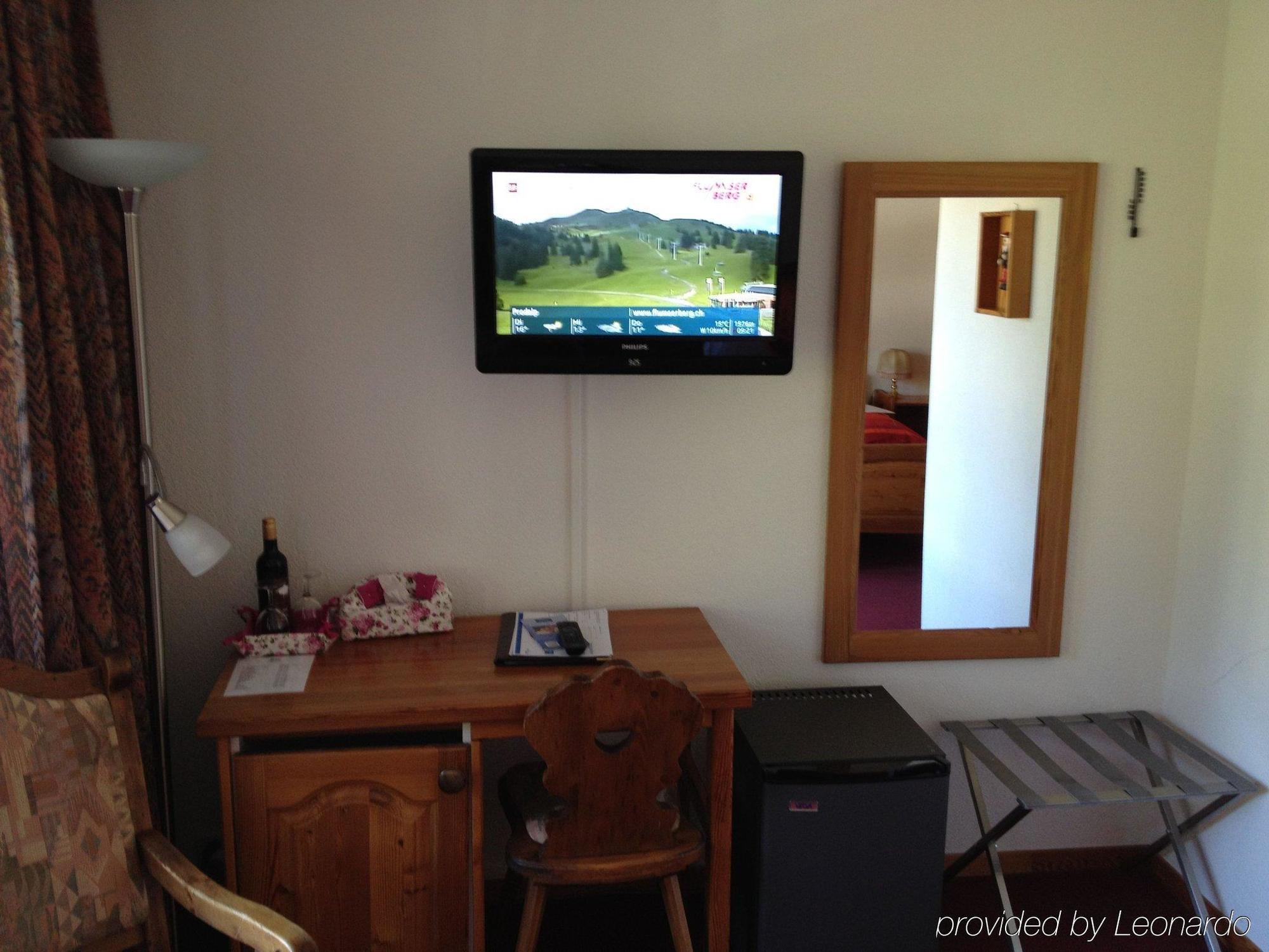 Hotel Alpenhof Oberwald Bagian luar foto
