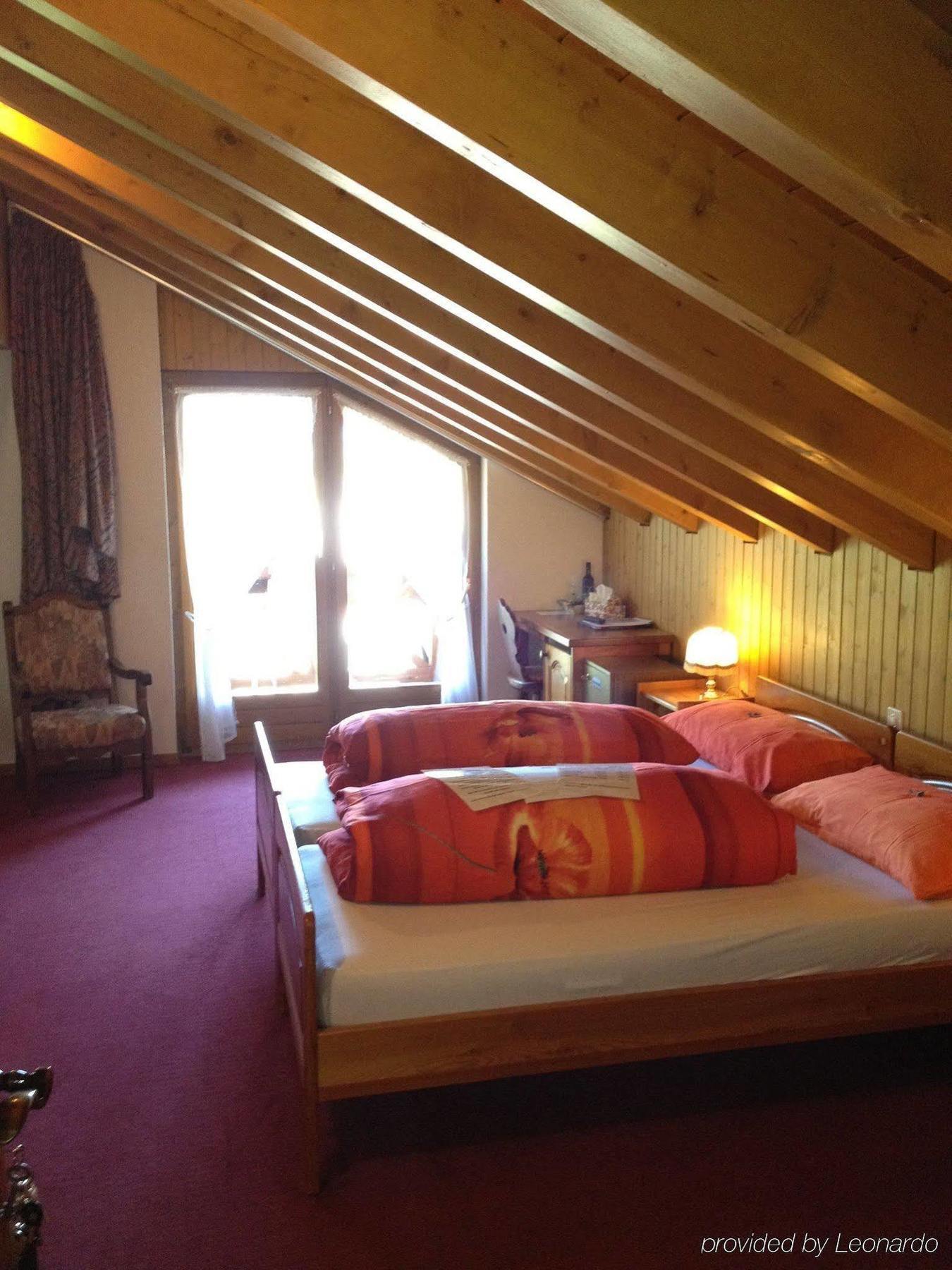 Hotel Alpenhof Oberwald Bagian luar foto